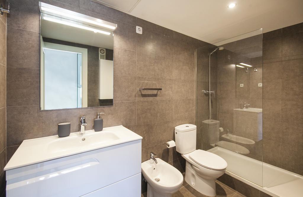 Barcelona Penthouse Private Terrace Sustainable Stay Keyless Access Buitenkant foto